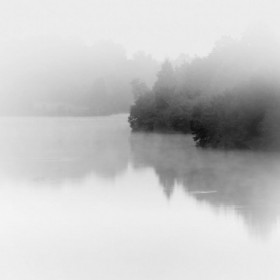 Tranquil Lake - Cuadrostock